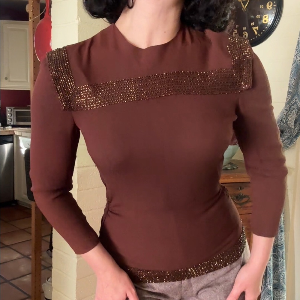 Saks Fifth Ave VTG 40s Crepe Rayon Drop Waist Top in Brown with Copper Beads